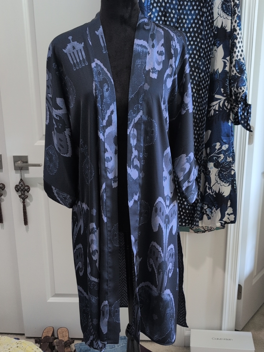 NWOT Women's Ikat Icon Satin Robe - Navy/Periwinkle